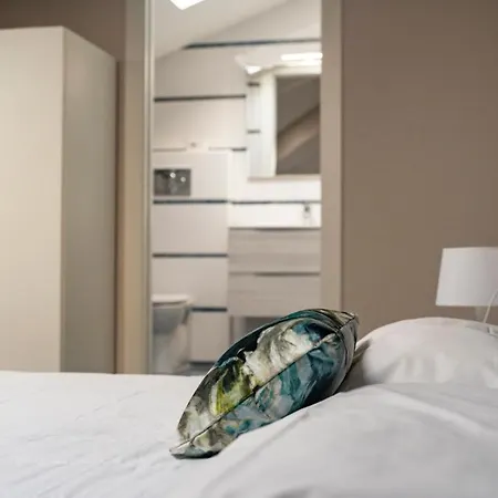 Le Stanze Di Gianmarmo - Via Di Mezzo Affittacamere Mirandola