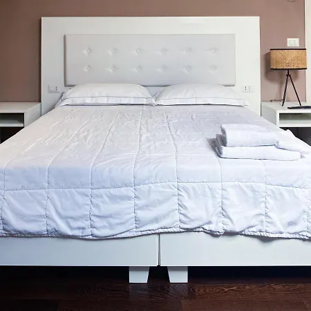 Affittacamere Le Stanze Di Gianmarmo - Via Di Mezzo Mirandola