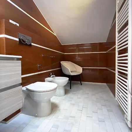 Guest house Le Stanze Di Gianmarmo - Via Di Mezzo Mirandola