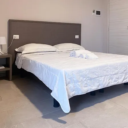 Le Stanze Di Gianmarmo - Via Di Mezzo Affittacamere Mirandola