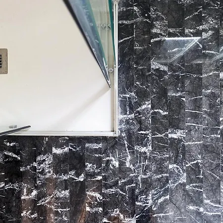 Affittacamere Le Stanze Di Gianmarmo - Via Di Mezzo Mirandola