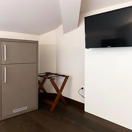 Le Stanze Di Gianmarmo - Via Di Mezzo Πανσιόν Mirandola