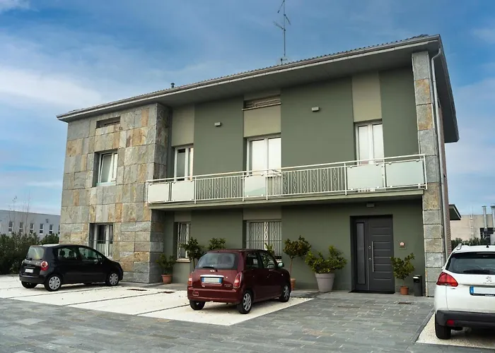 Le Stanze Di Gianmarmo - Via Di Mezzo 3* Mirandola