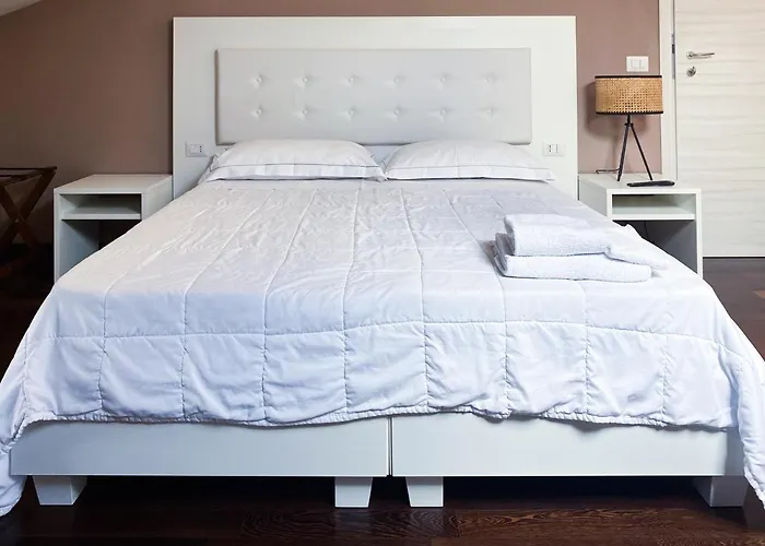 ゲストハウス Le Stanze Di Gianmarmo - Via Di Mezzo ミランドラ