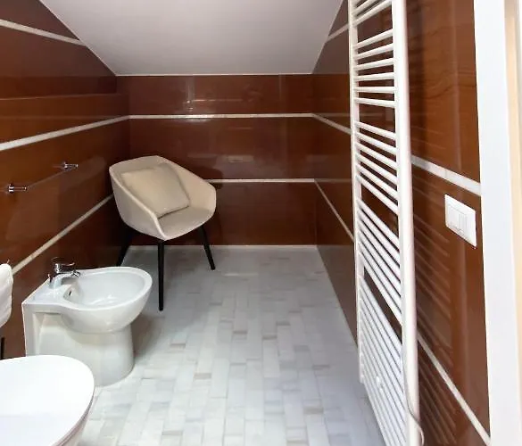 Le Stanze Di Gianmarmo - Via Di Mezzo ゲストハウス ミランドラ